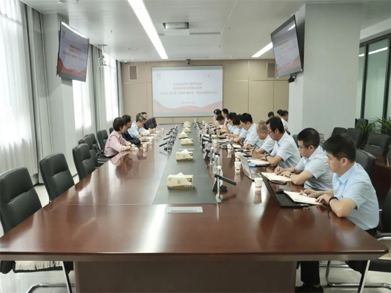 陜煤集團(tuán)審計(jì)部黨支部與公司機(jī)關(guān)經(jīng)營(yíng)黨支部開(kāi)展聯(lián)合主題黨日活動(dòng)（2）.jpg